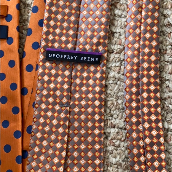 Lot of 6 orange ties with pocket square. Like new. - Picture 4 of 8